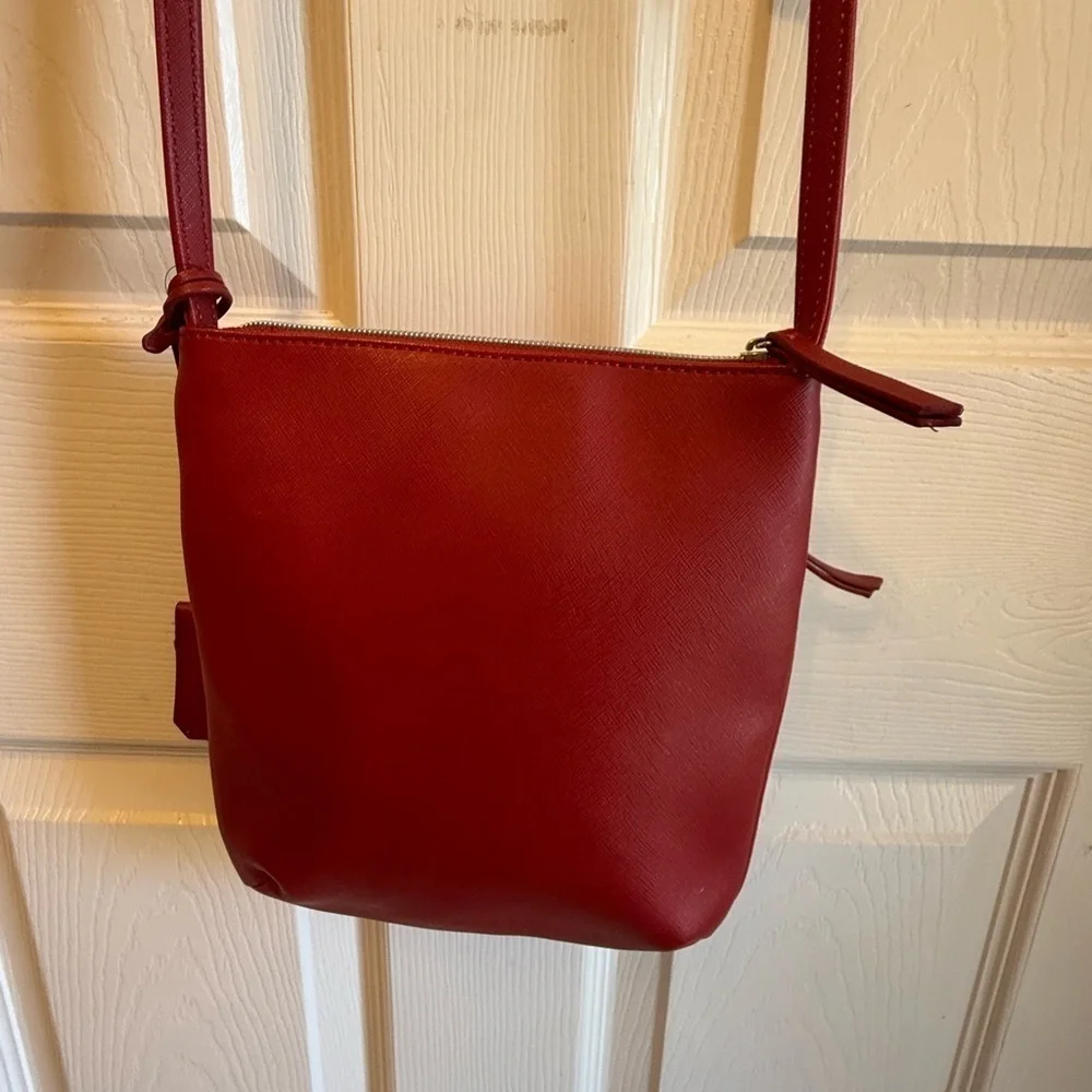 Kenneth Cole Reaction Red Crossbody Bag With Flower Charm